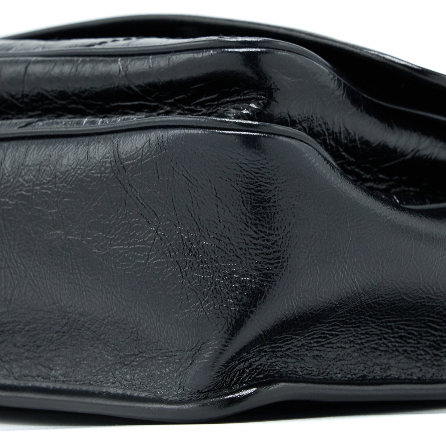 Saint Laurent Medium Niki Chain Bag Aged Calfskin Black Ruthenium Hardware