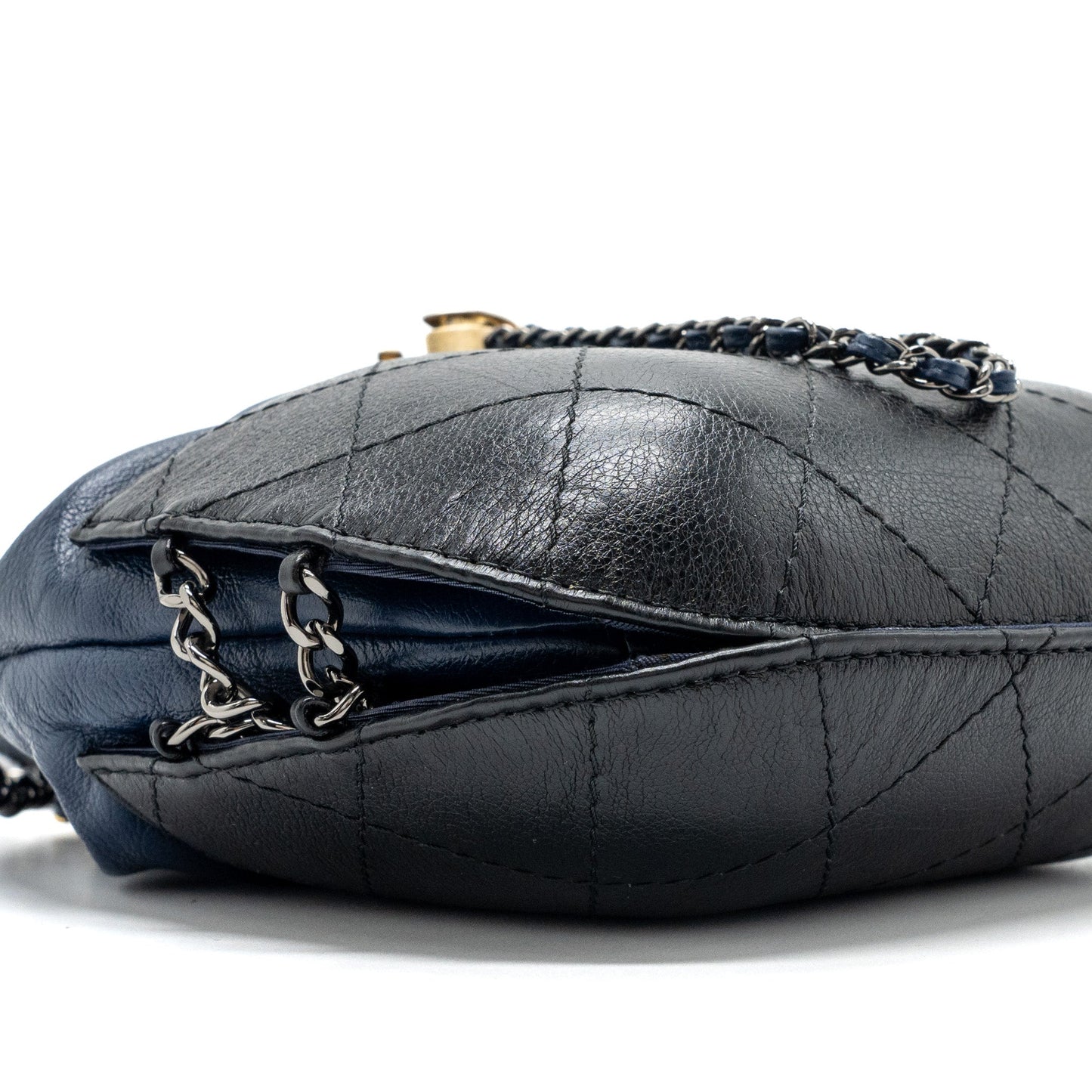 Chanel Small Bucket Bag Calfskin Navy/Black Multicolour Hardware