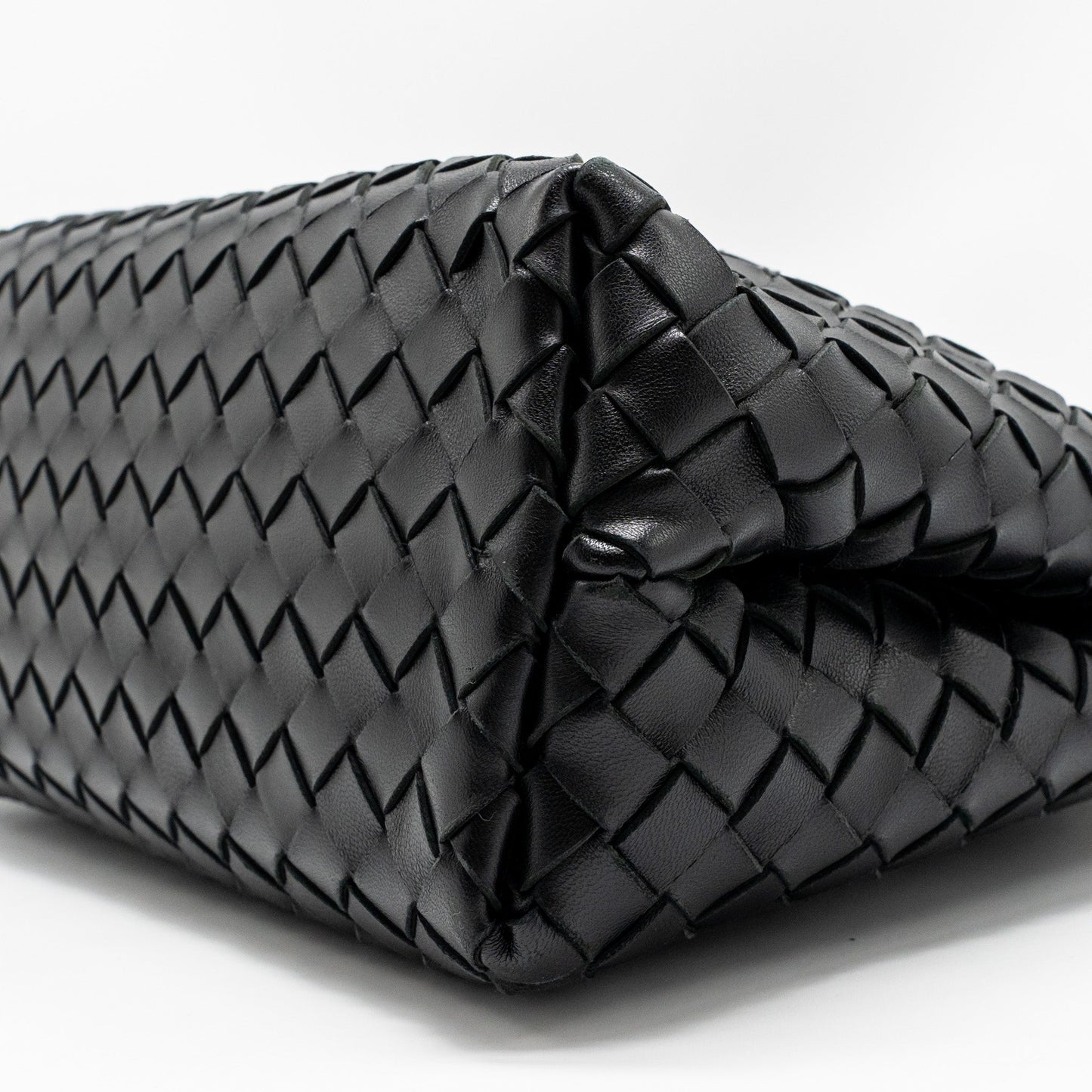 Bottega Veneta Medium Andiamo Lambskin Black GHW