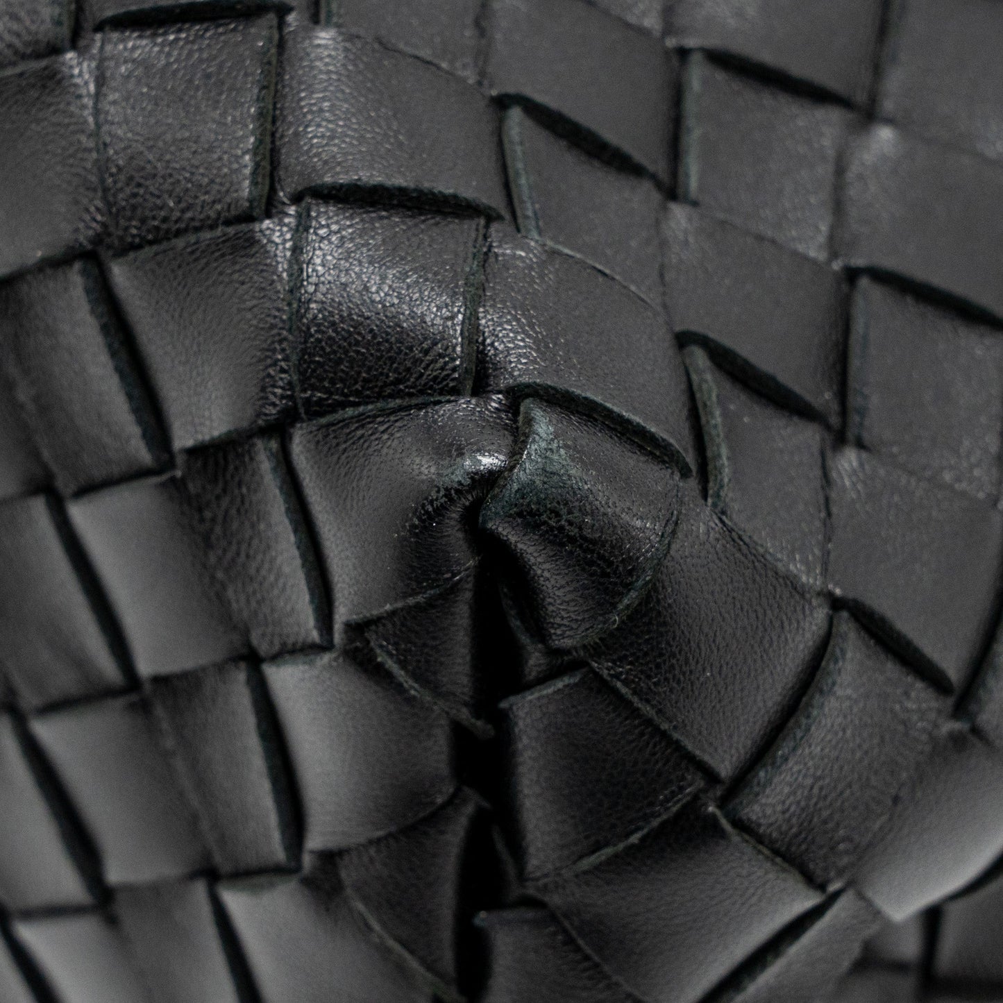 Bottega Veneta Medium Andiamo Lambskin Black GHW
