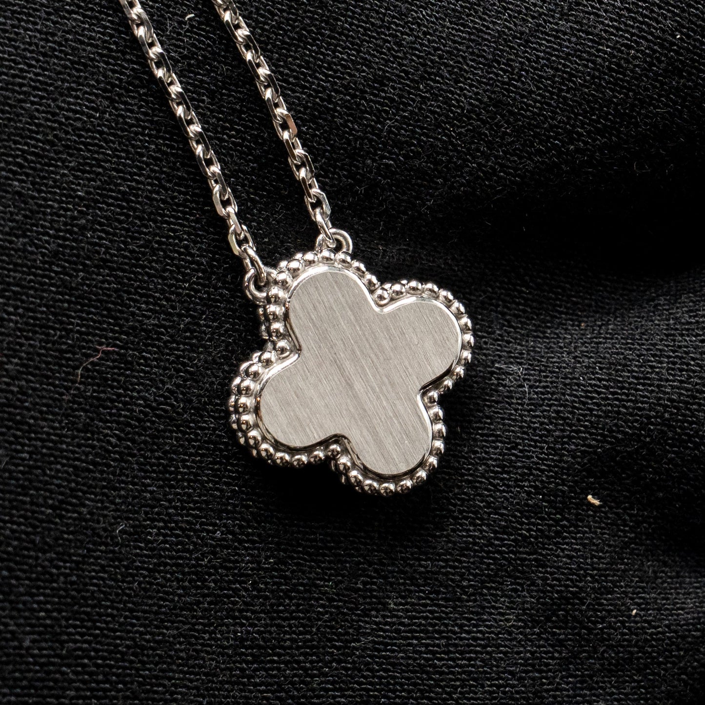 Van Cleef & Arpels 2022 Holiday Limited Vintage Alhambra Pendant Porcelain/White Gold/Diamond