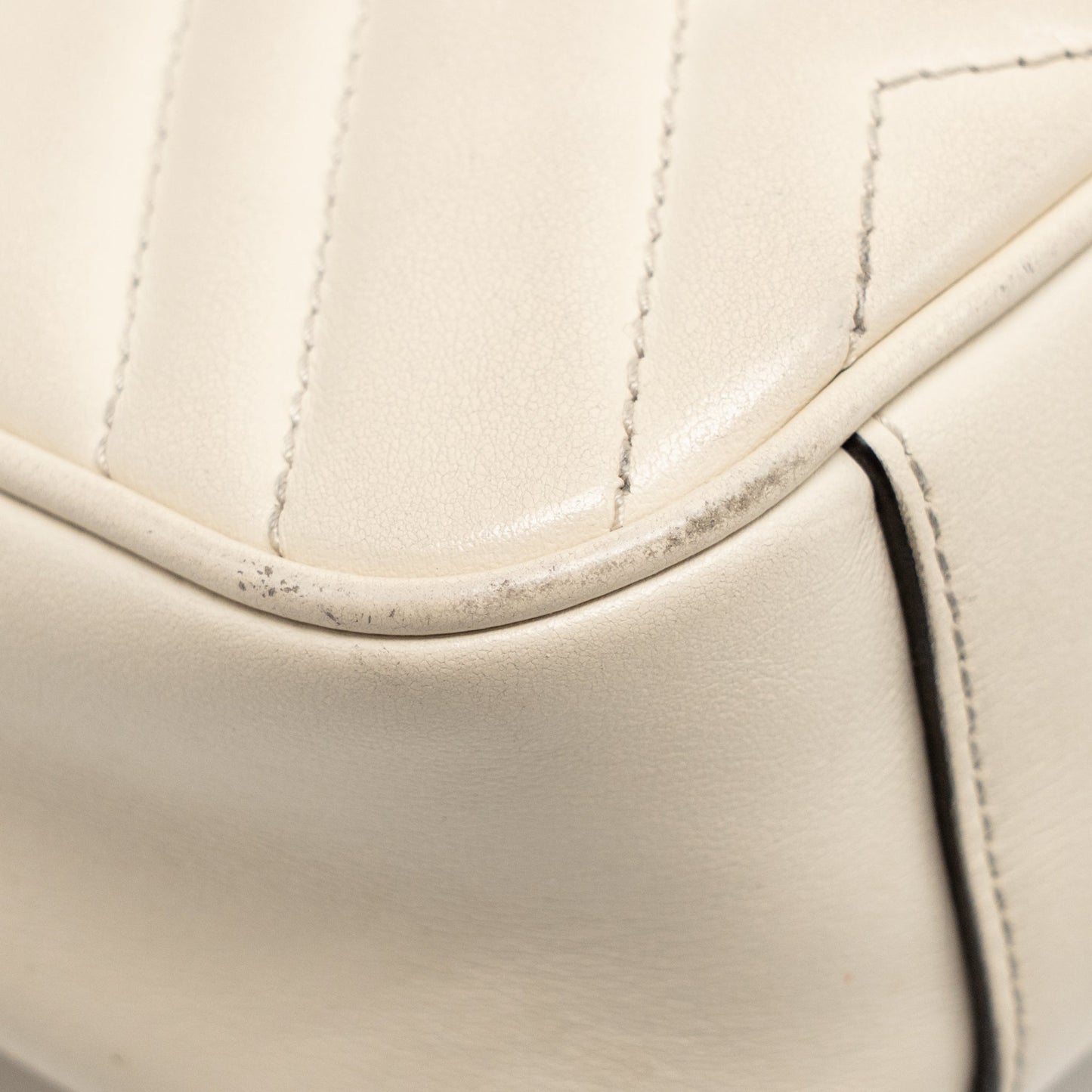 Gucci Mini Marmont bag calfskin white GHW