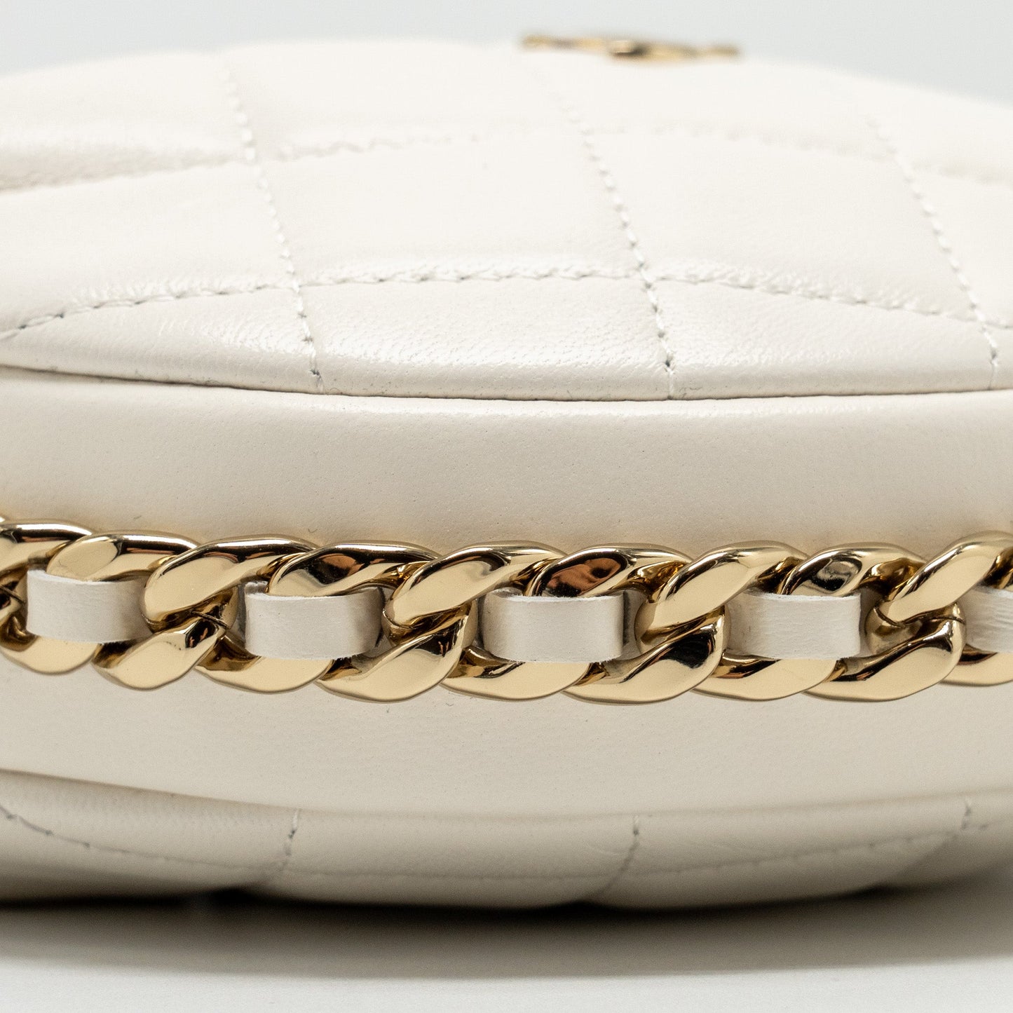 Chanel 23C Round Clutch Lambskin White LGHW (Microchip)