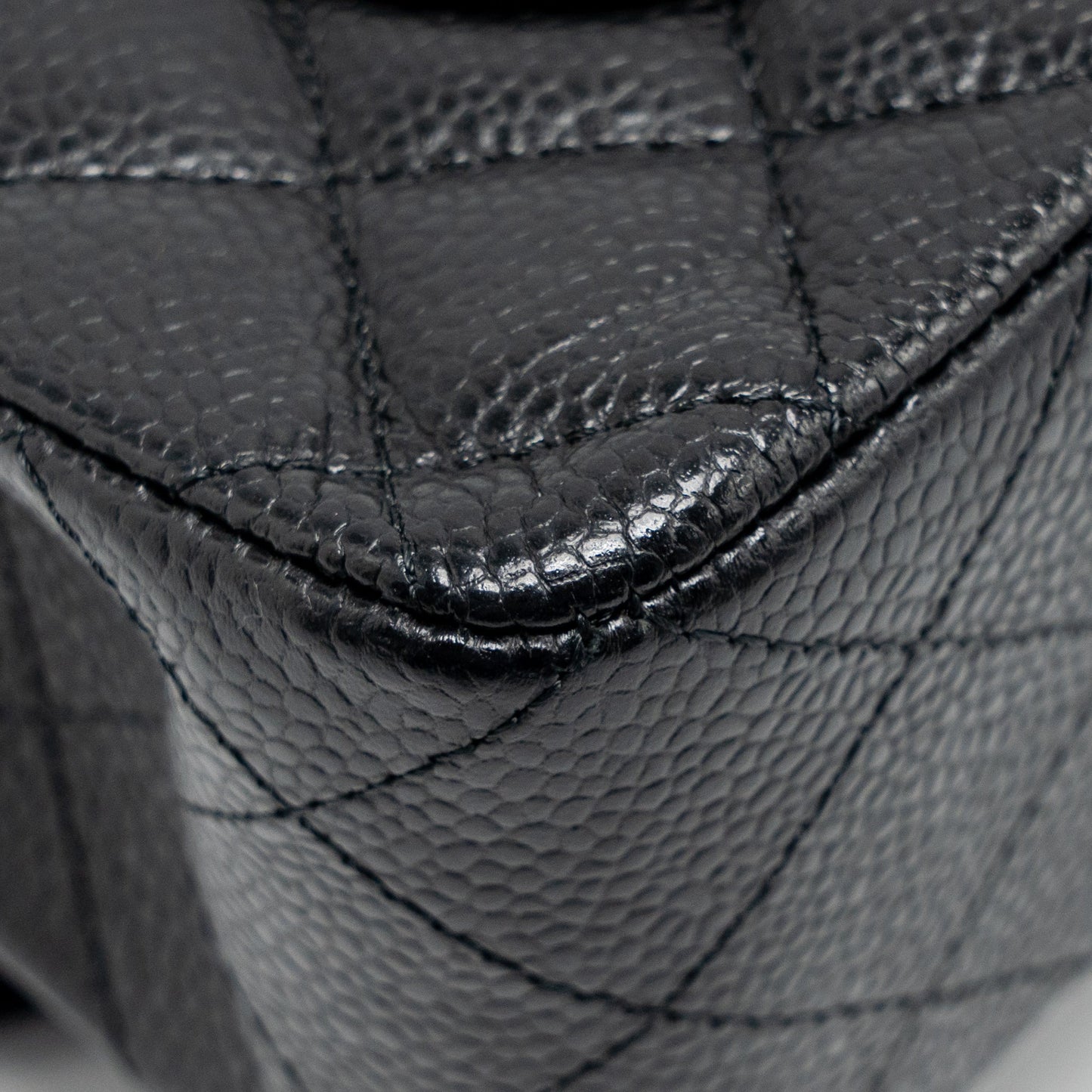 Chanel Small Classic double flap caviar black GHW (microchip)