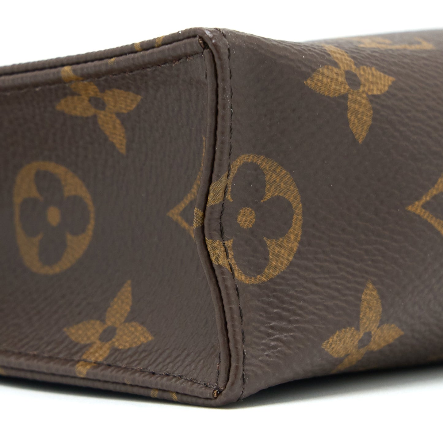 Louis Vuitton Toiletry Pochette 26 Monogram Canvas GHW