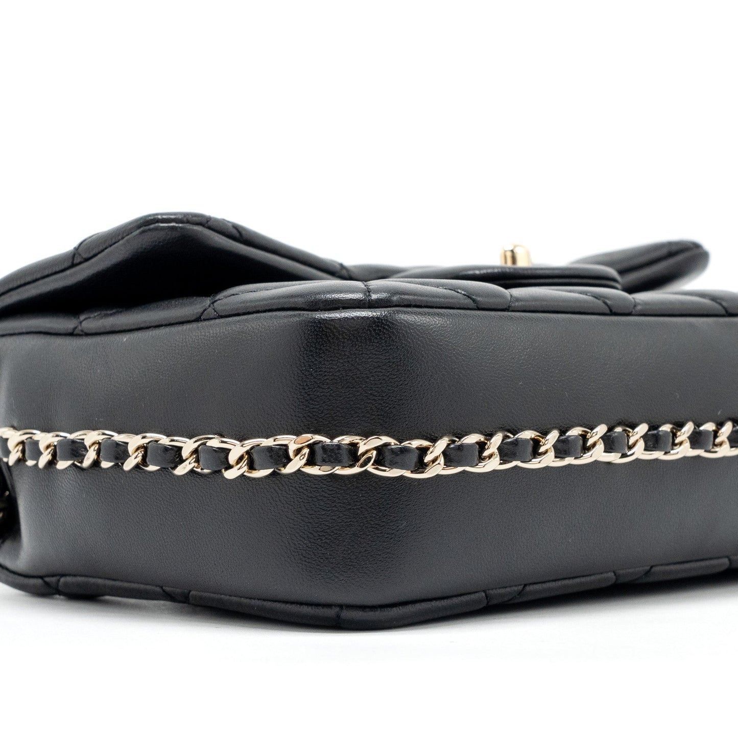 Chanel quilted flap bag with pearl chain lambskin black LGHW