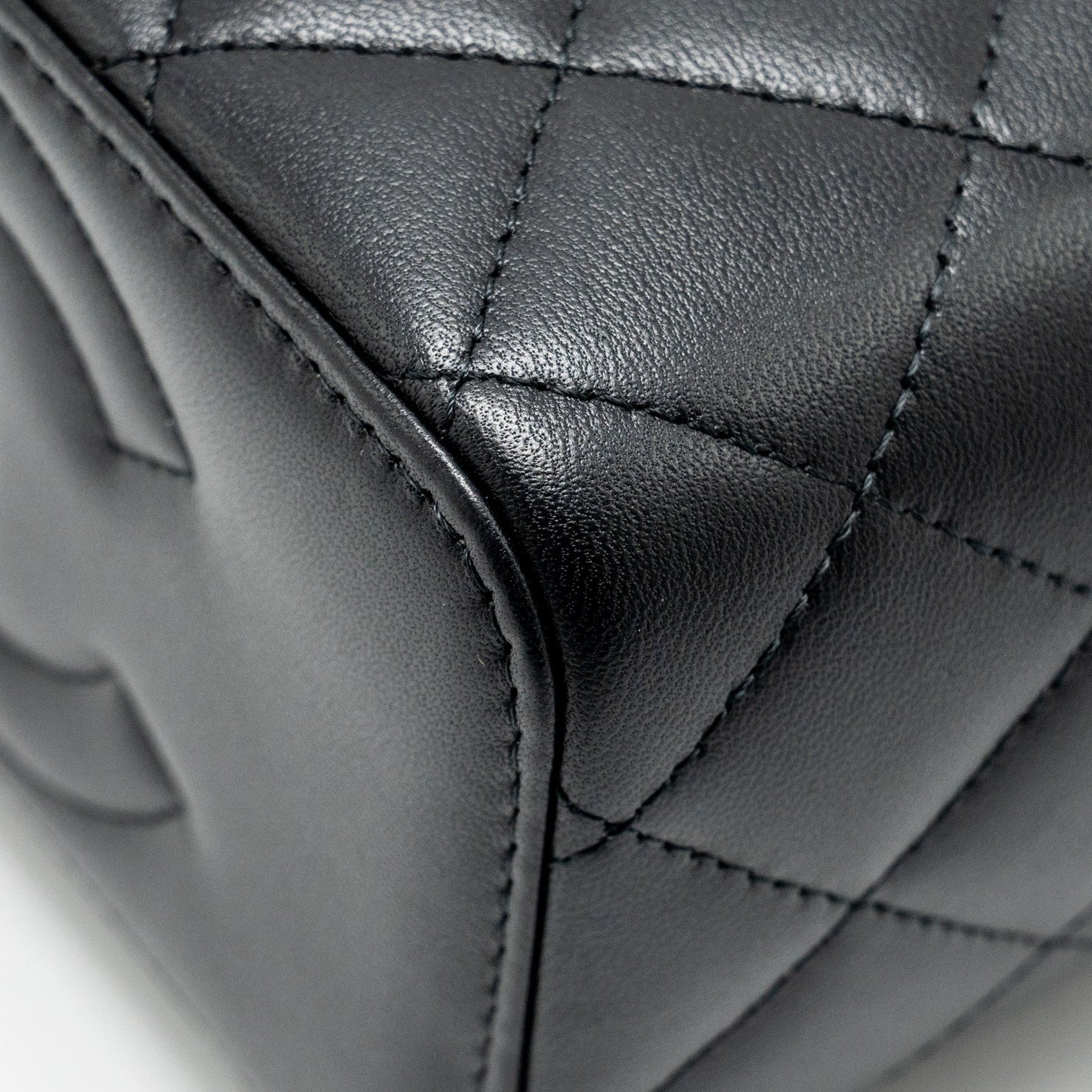 Chanel Top Handle Long Vanity Case Lambskin BLACK SHW (Microchip)