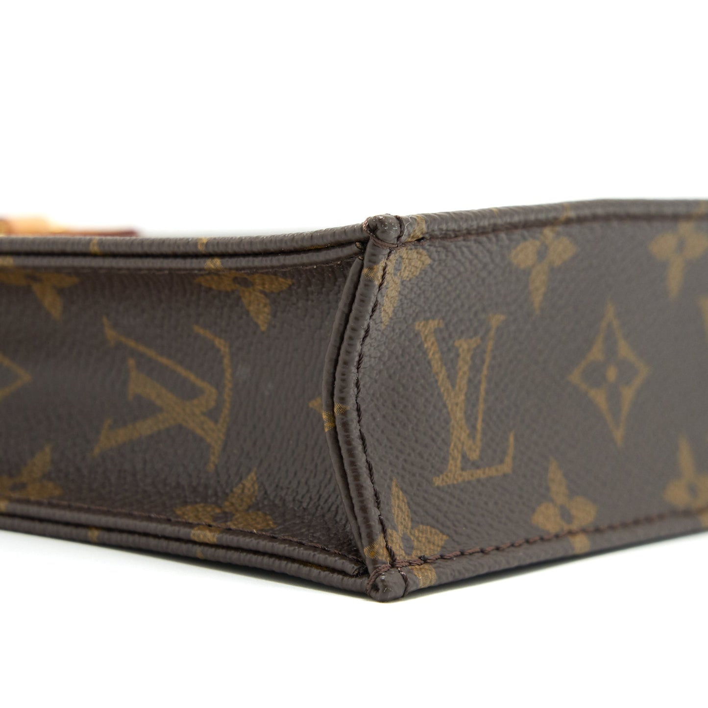 Louis Vuitton Petit Sac Plat in Monogram