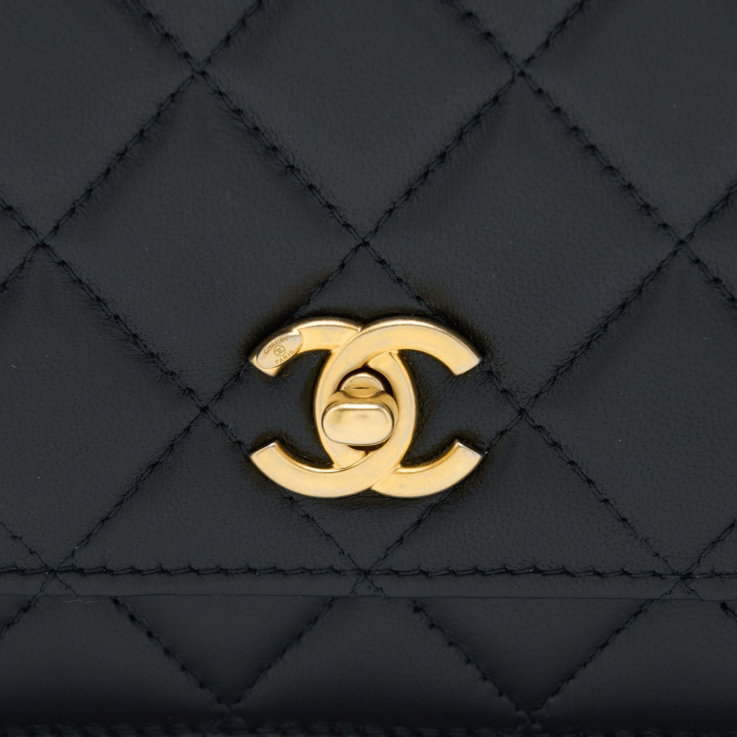 Chanel Pearl Crush Wallet on Chain Lambskin Black GHW (Microchip)