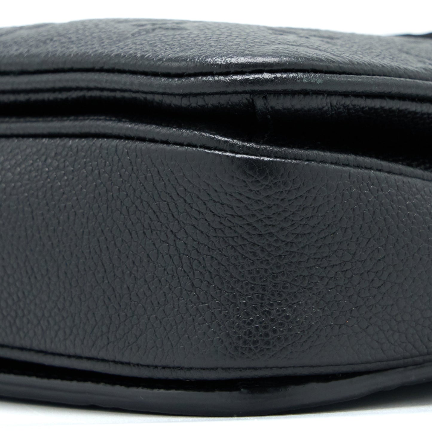 Louis Vuitton Pochette Metis Monogram Empriente Black GHW