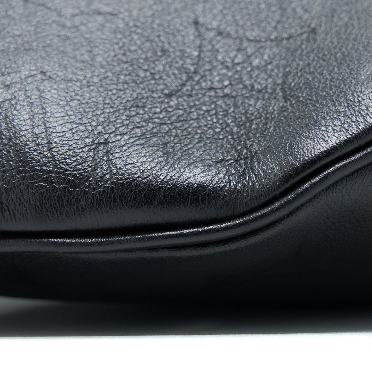 Louis Vuitton Discovery Bumbag PM Monogram Shadow Calfskin Black/Black Hardware