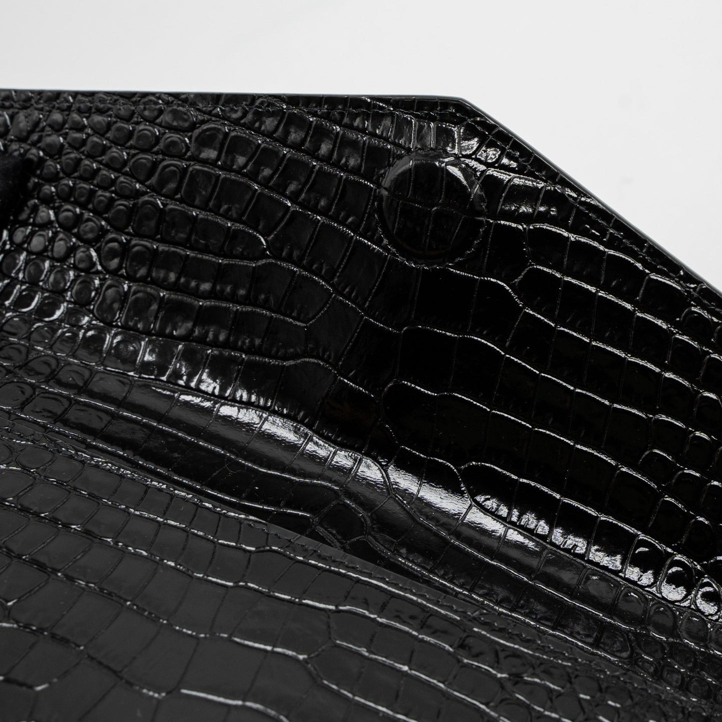 Saint Laurent/YSL Uptown Pouch Croc-Embossed Calfskin Black SHW