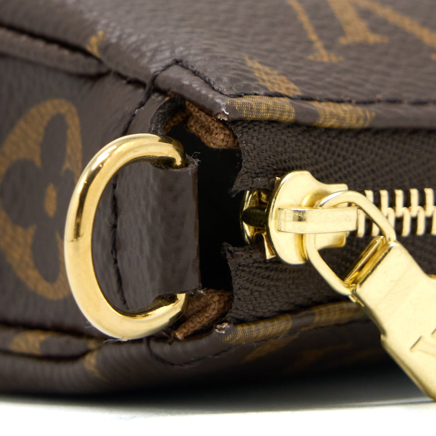 Louis Vuitton Pochette Accessories Monogram Canvas GHW (New Version)