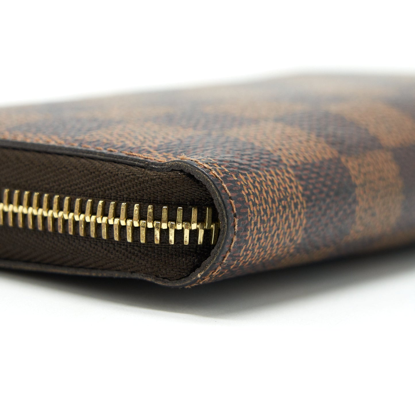 Louis Vuitton Zippy Wallet In Damier Ebene