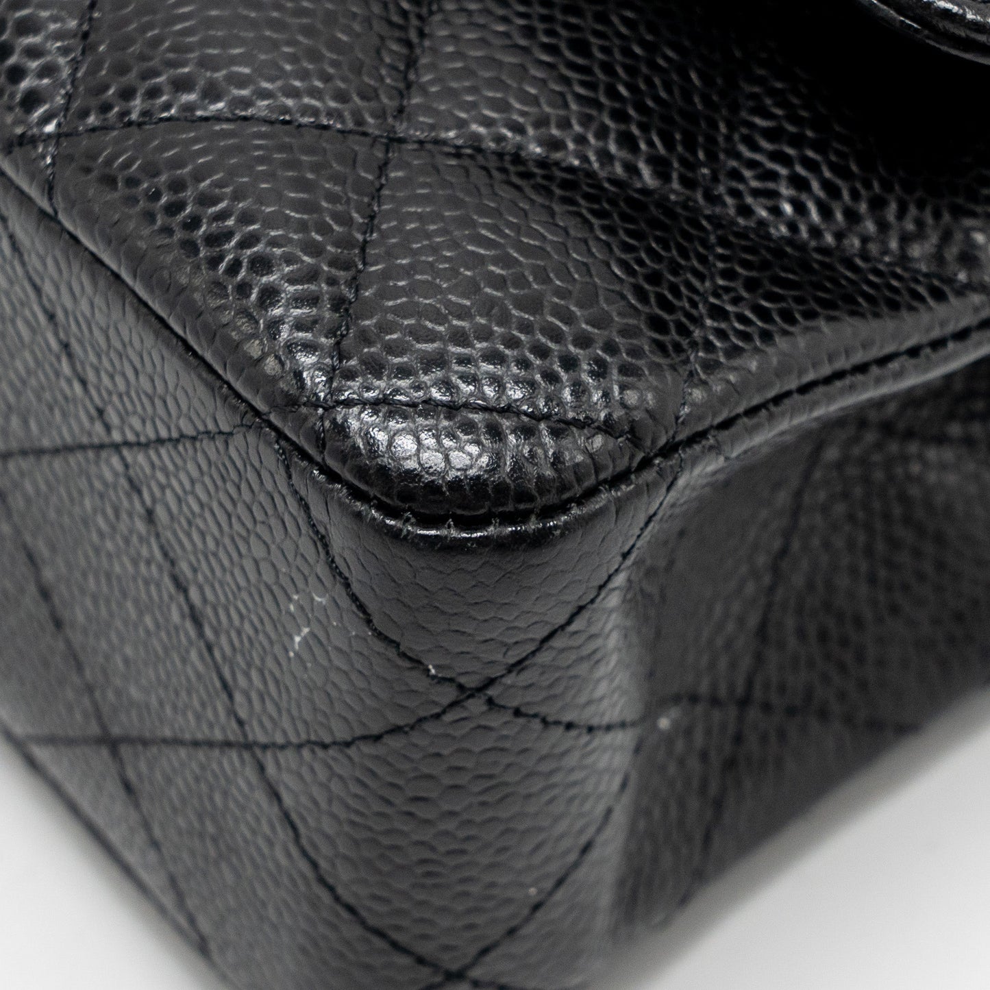 Chanel Medium Classic Double Flap bag caviar black GHW