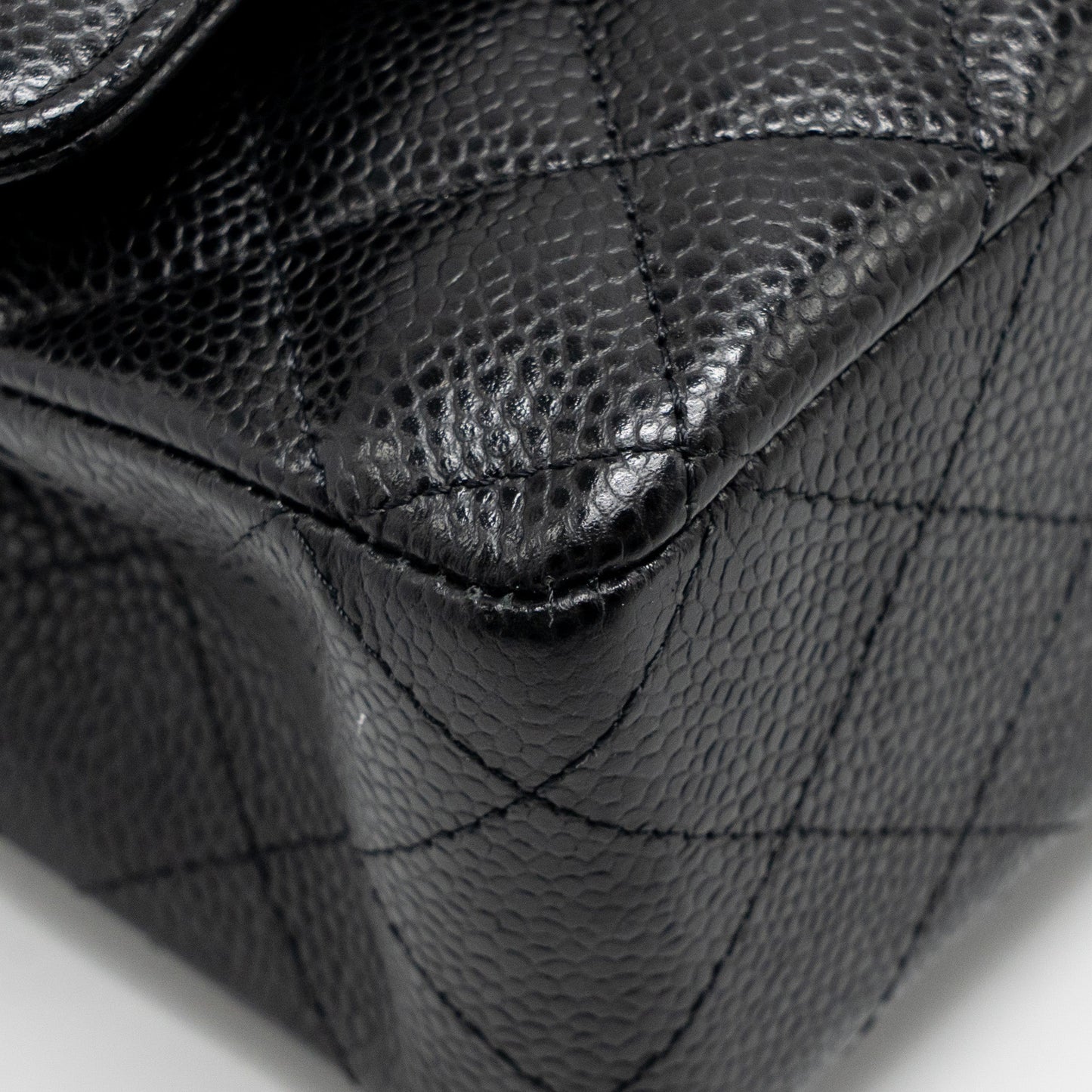 Chanel Medium Classic Double Flap bag caviar black GHW