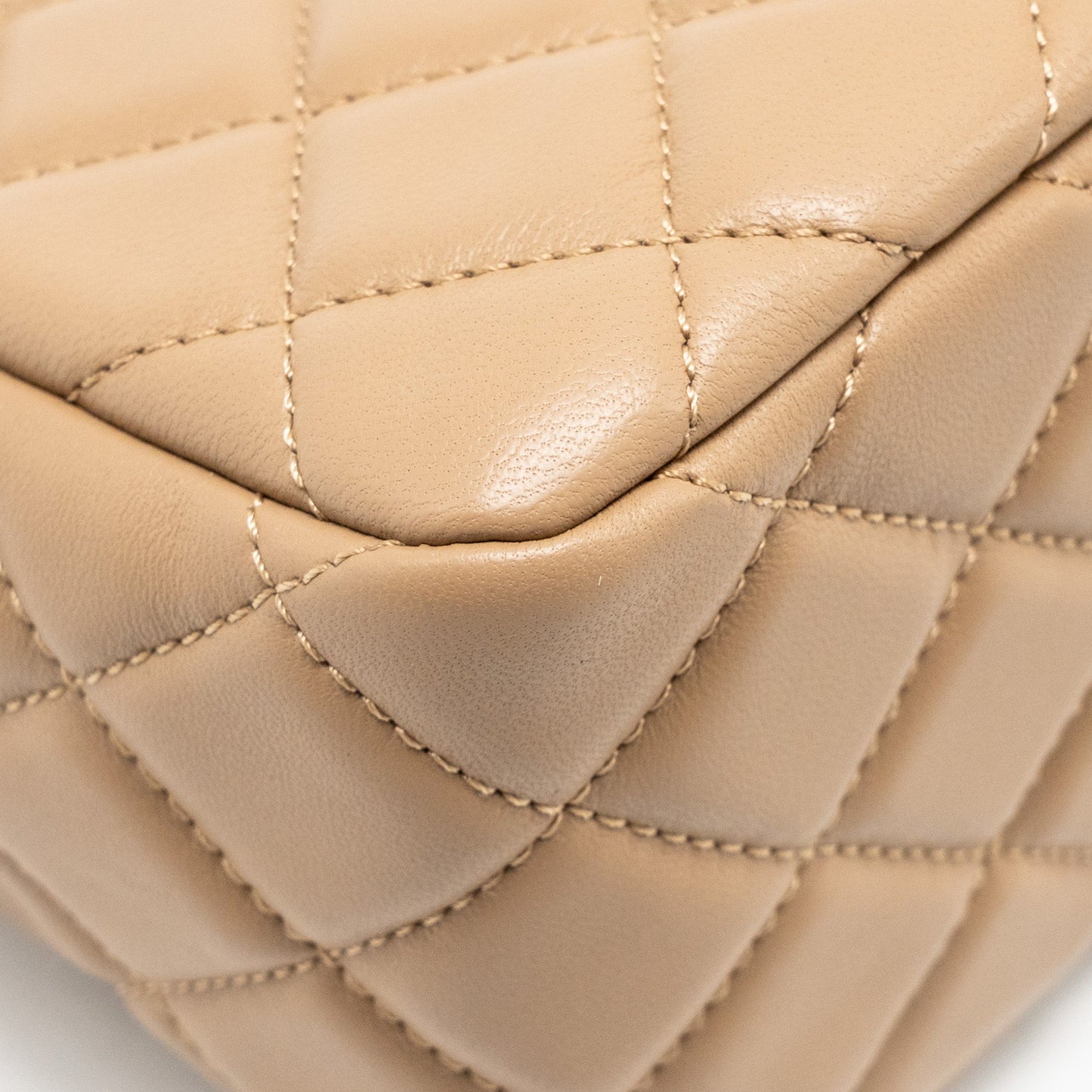 Chanel Pearl Crush hobo bag lambskin beige GHW (microchip)