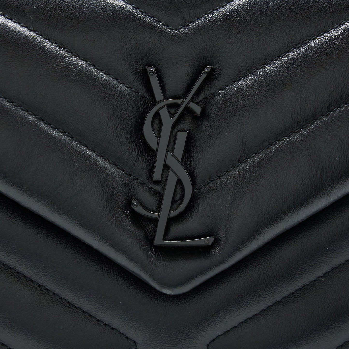 Saint Laurent/ YSL Loulou Bag Black With Black Hardware