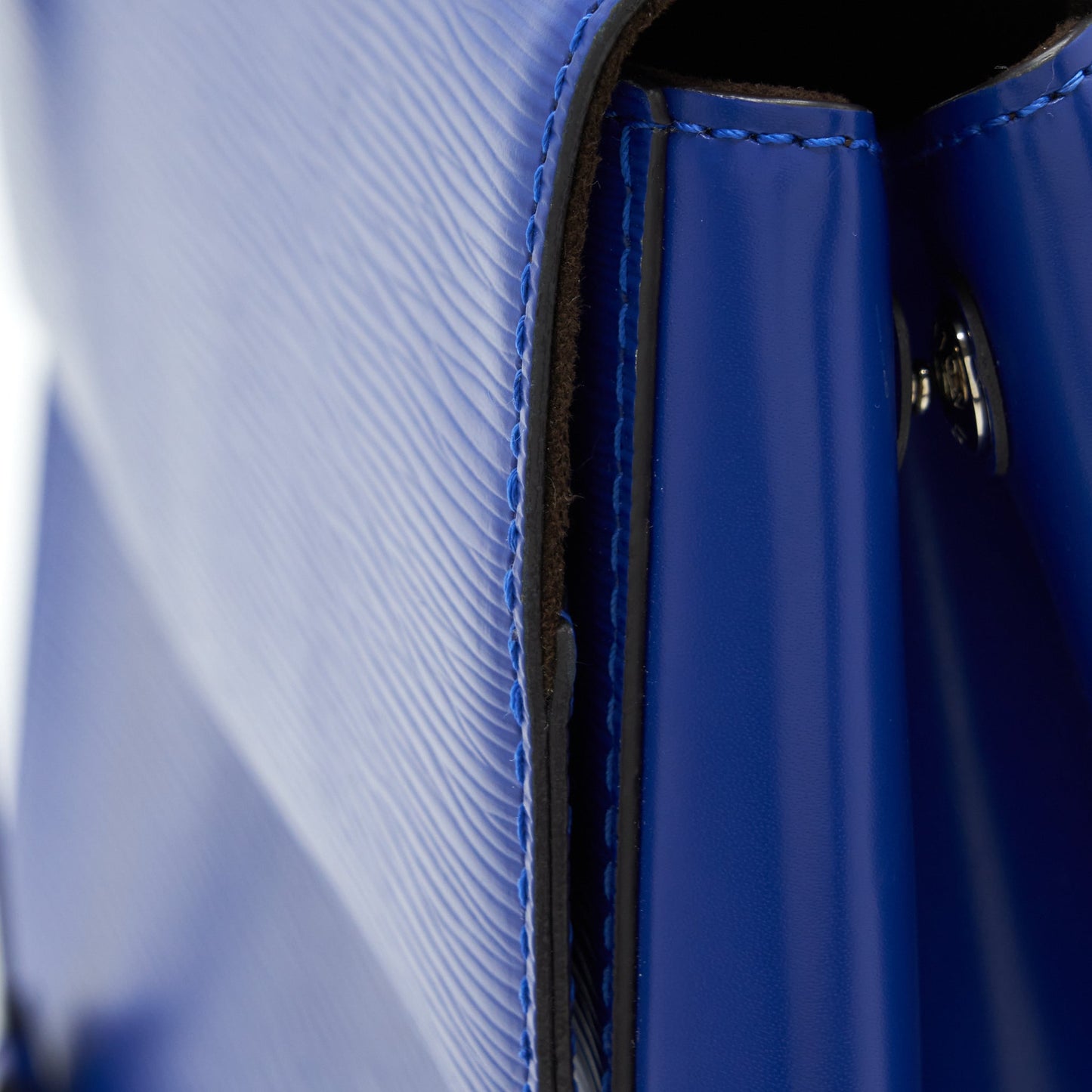 Louis Vuitton Cluny MM Epi Blue SHW