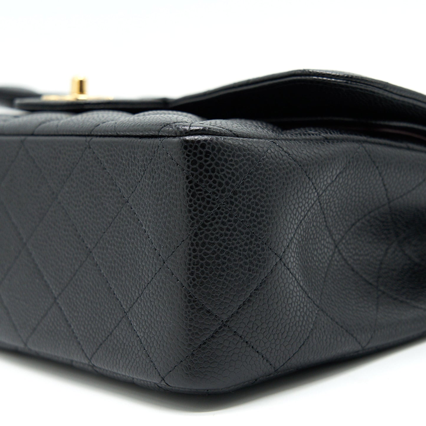 CHANEL JUMBO CLASSIC DOUBLE FLAP IN CAVIAR BLACK GHW