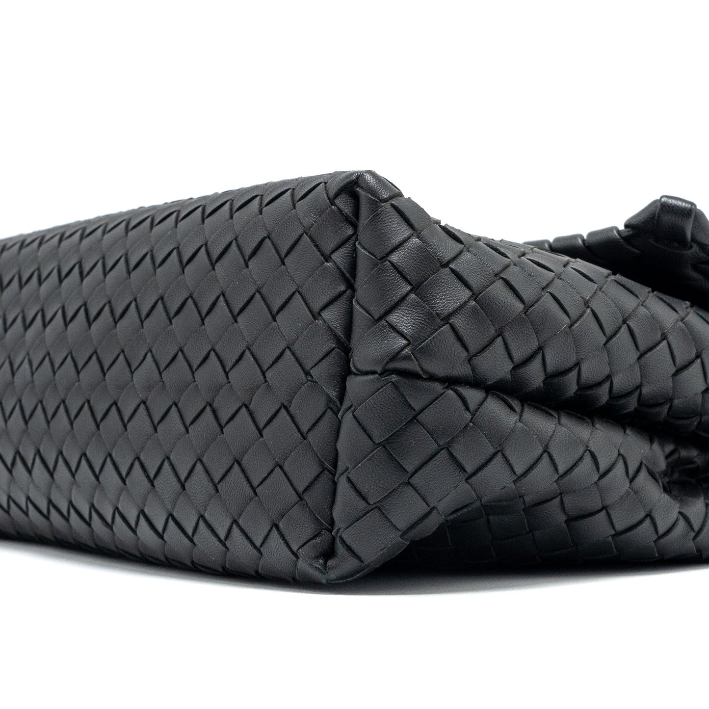 Bottega Veneta Single Chain Flap Bag Leather Black with Black Hardware