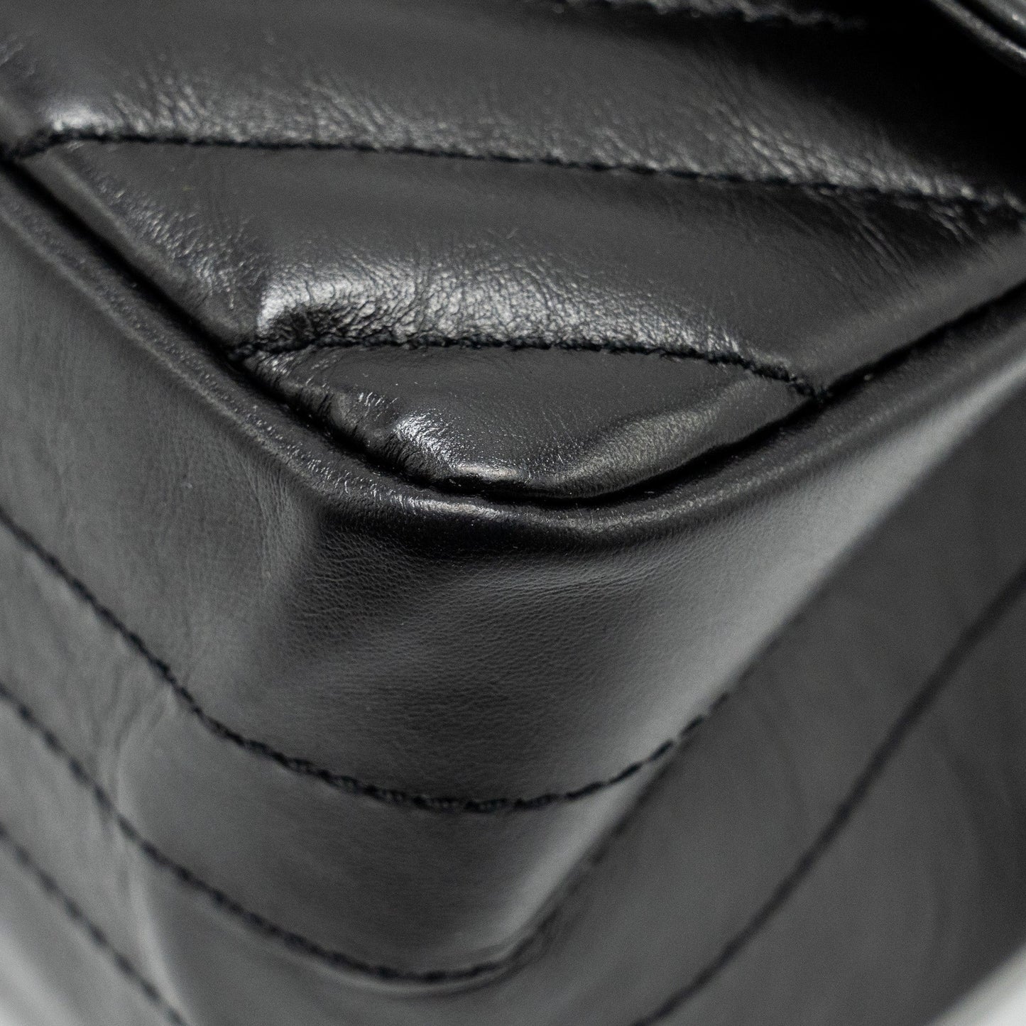 Chanel Mini 2.55 Reissue Chevron Calfskin BLACK GHW (Microchip)