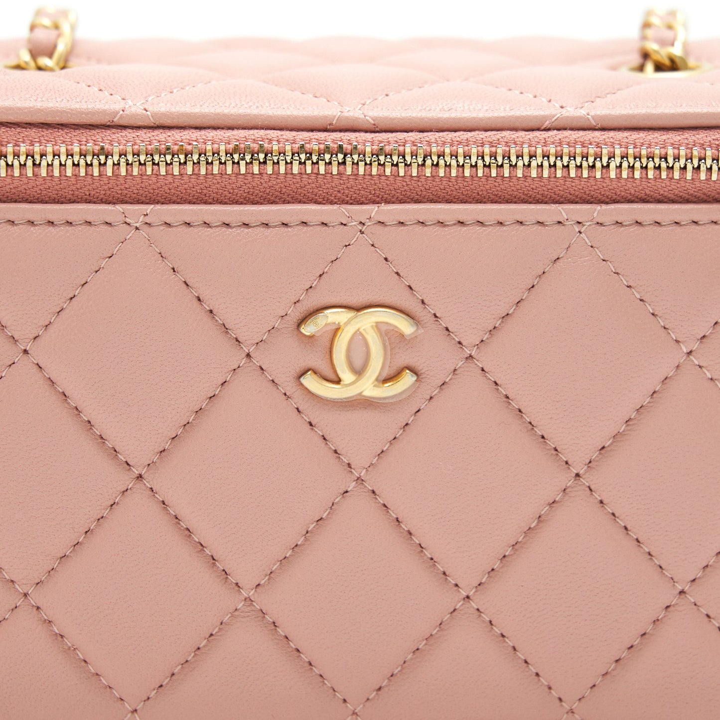 Chanel 21B Dark Pink Pearl Crush Rectangular Vanity
