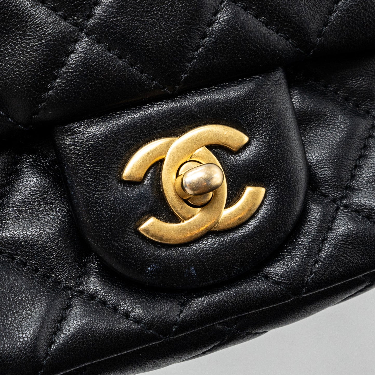 chanel pearl crush mini square flap bag lambskin black GHW (microchip)