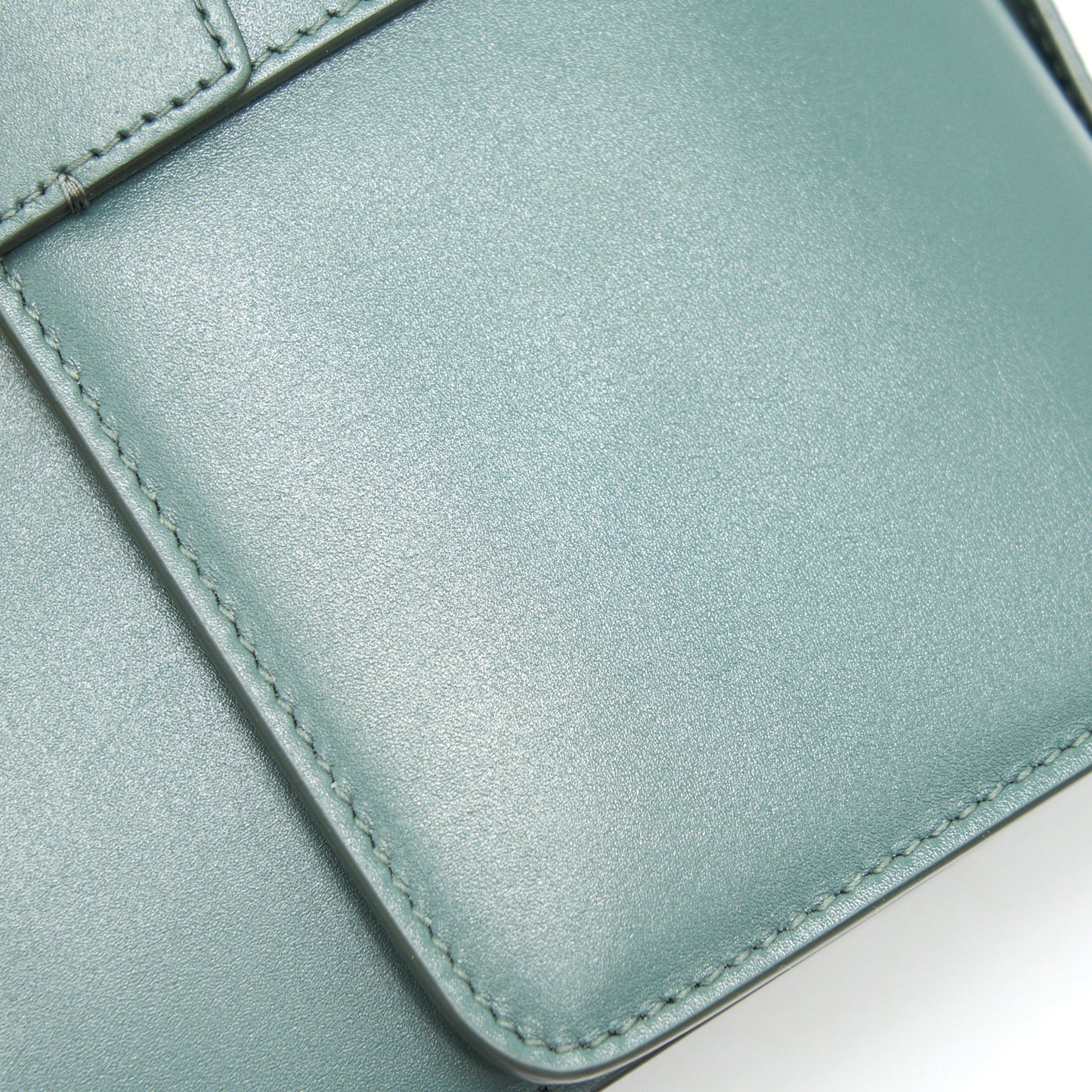 Dior 30 Montaigne Medium Bag Calfskin Green