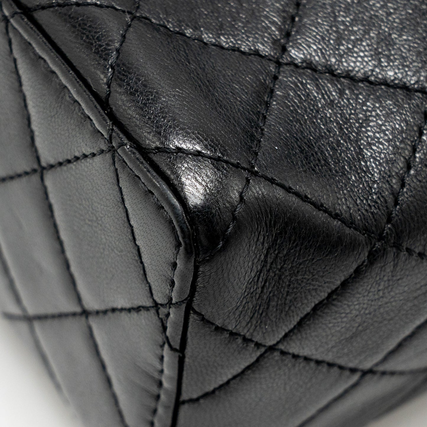 Chanel 22K Retro Classic New Square Large Flap Bag Goatskin Black GHW (Microchip)