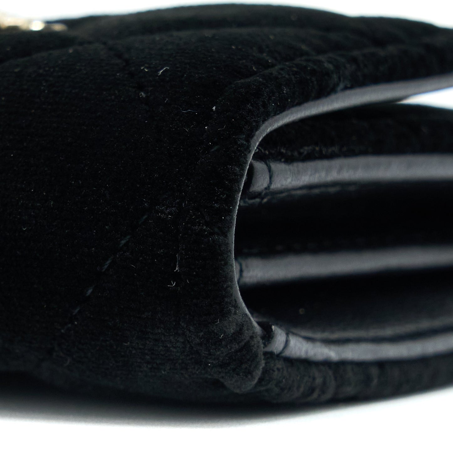 Chanel 21A Flap Card Holder Velvet Black LGHW
