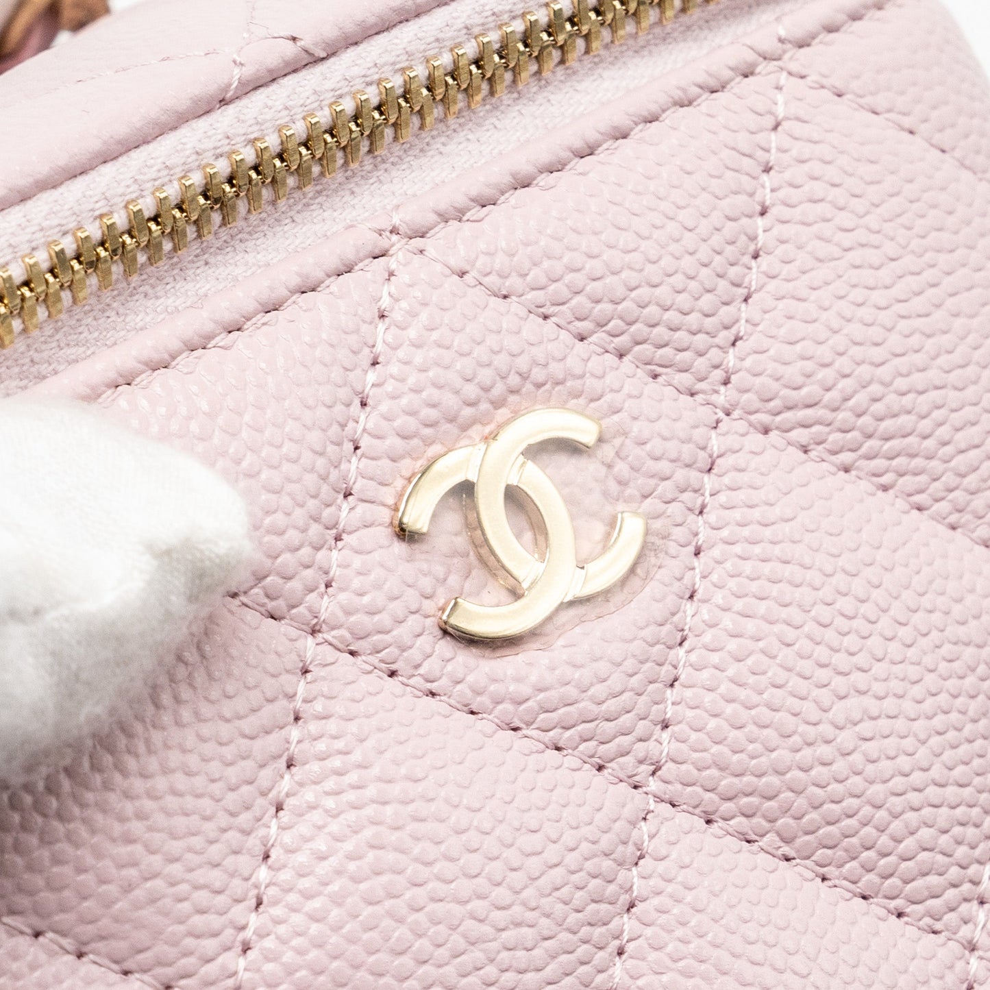 Chanel Mini vanity with chain caviar pink LGHW