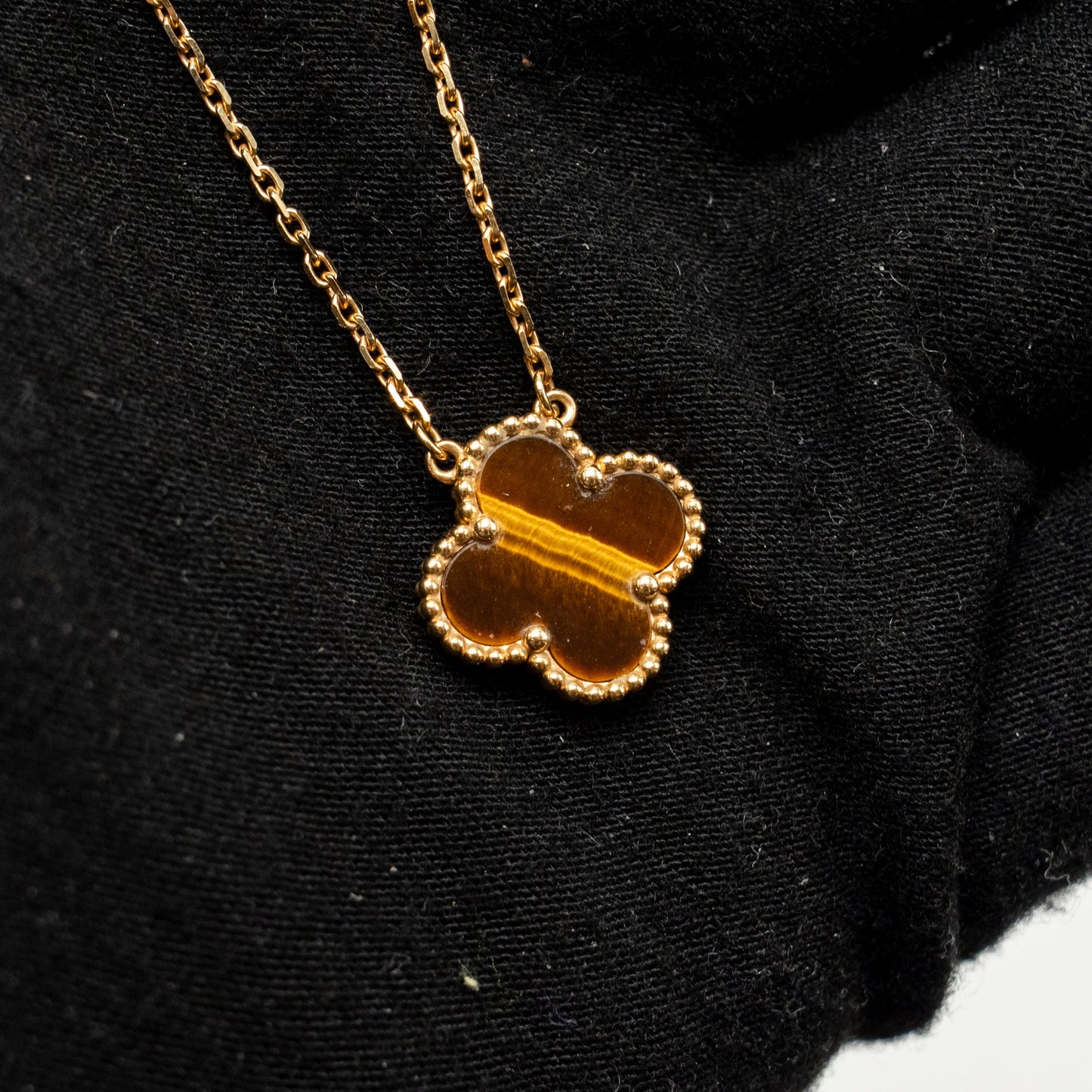 Van Cleef and Arpels vintage Alhambra pendant 18K yellow gold/ tiger eye
