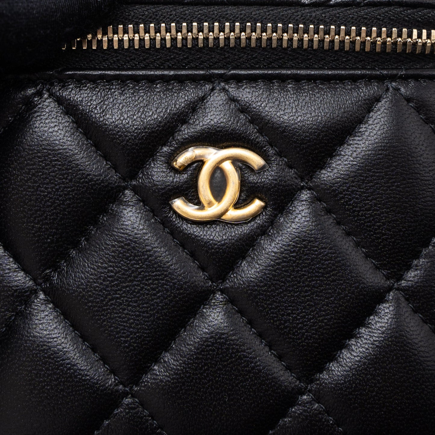 Chanel Pearl Crush Mini Vanity with Chain Lambskin Black Brushed GHW (Microchip)