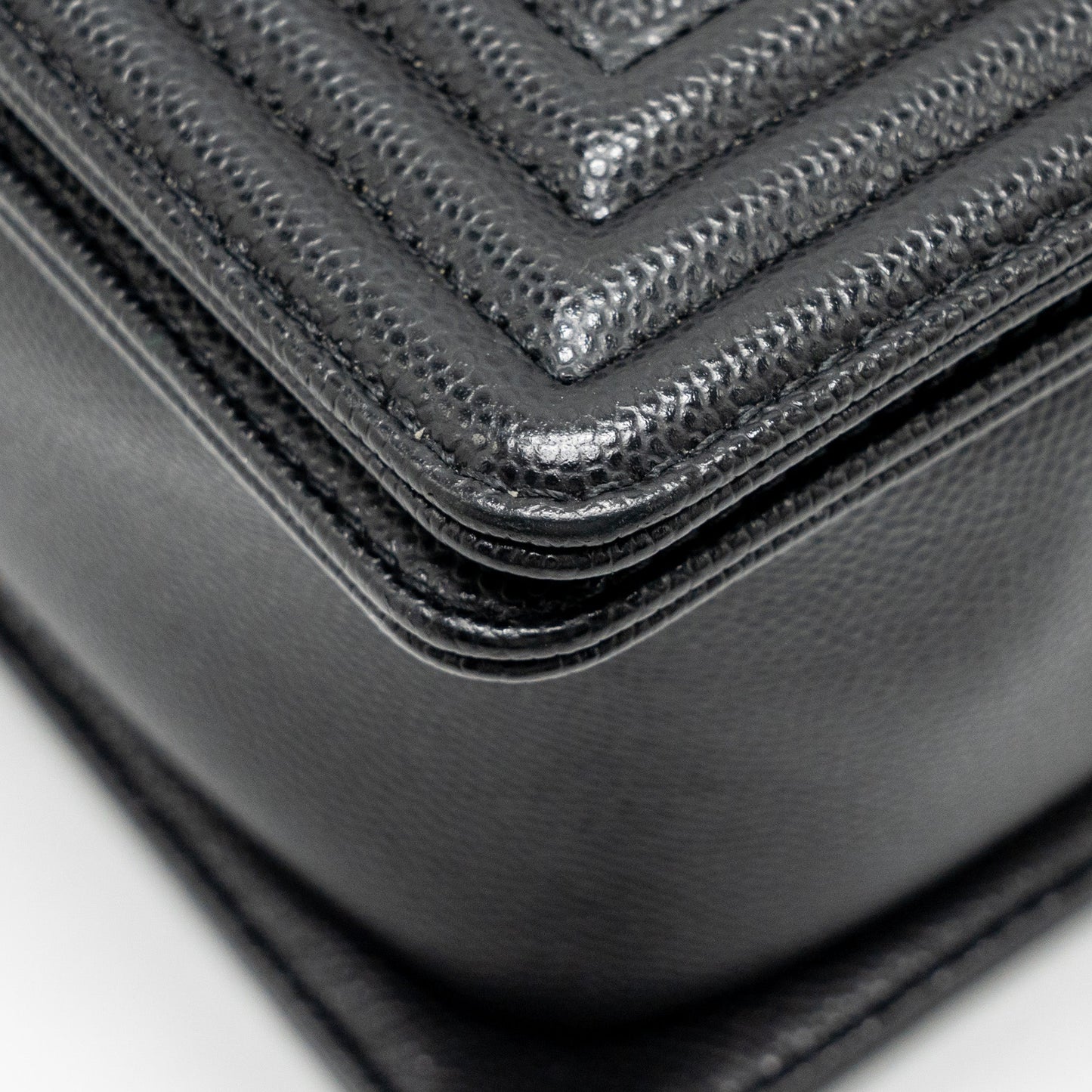 Chanel Medium Boy Bag Caviar Black SHW (Microchip)
