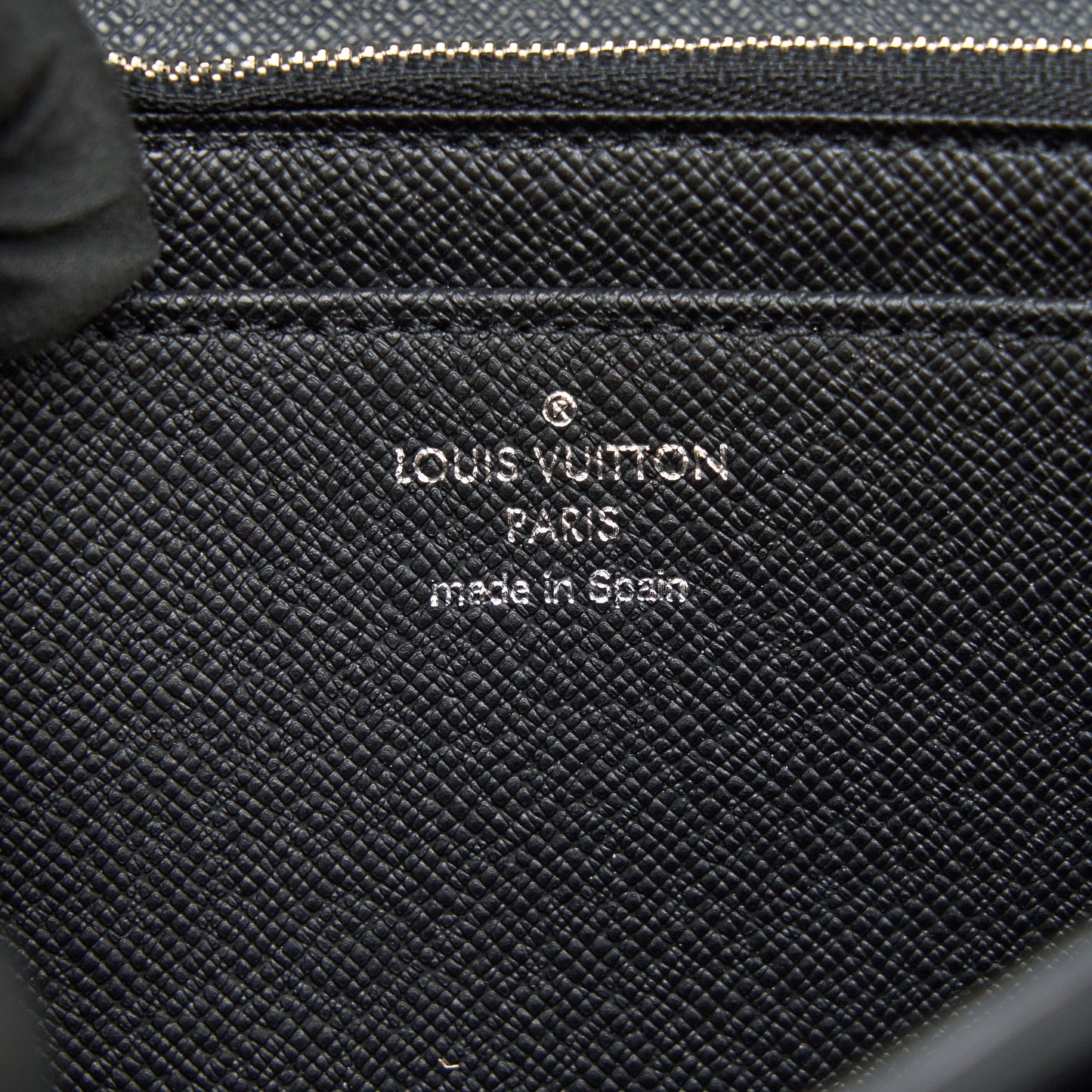 LOUIS VUITTON Epi Louise Wallet In Black
