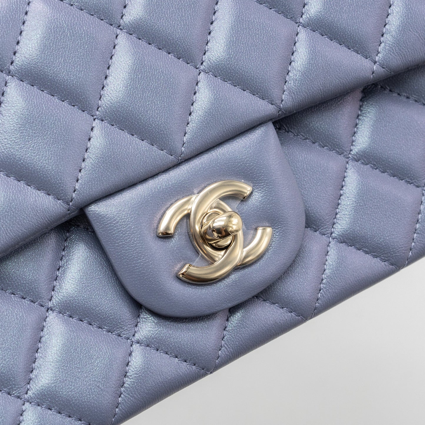 Chanel classic mini rectangular flap bag lambskin iridescent light purple LGHW (microchip)