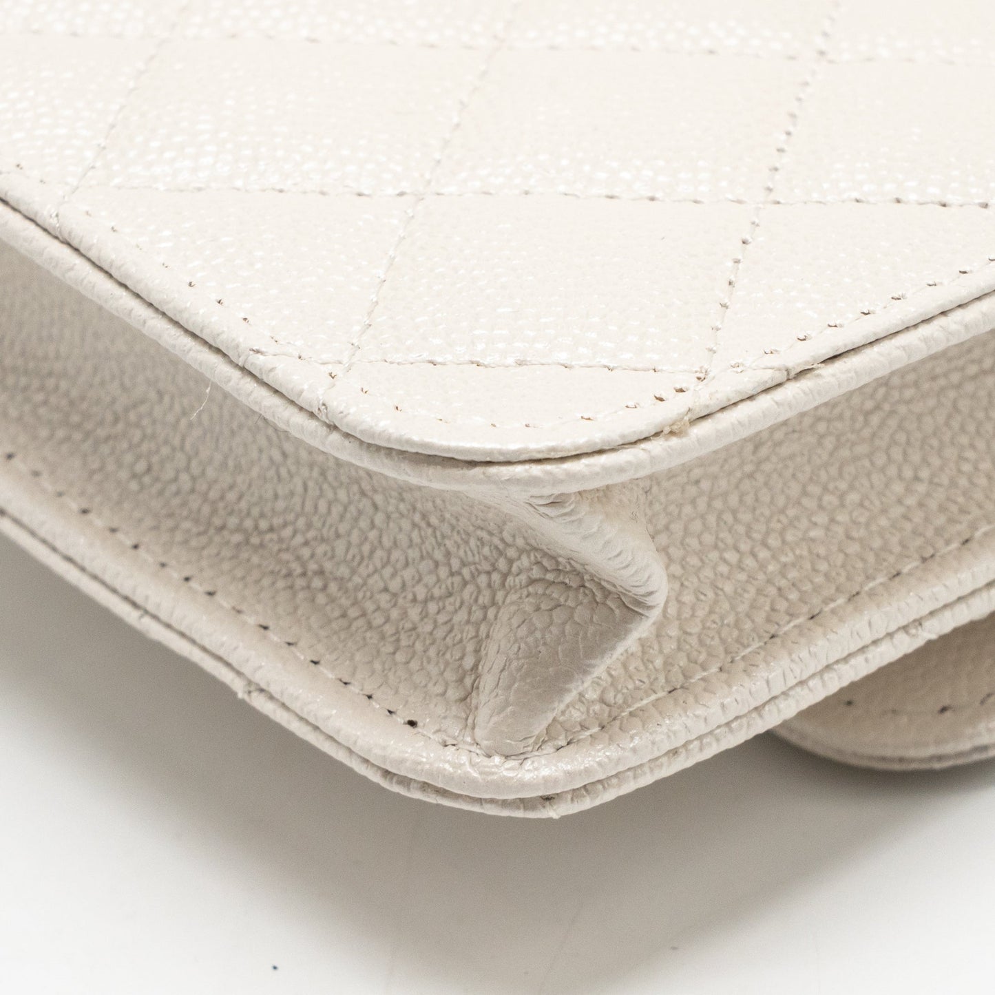 Chanel Jewellery CC Mini Flap Clutch with Chain Caviar Pearly White LGHW (Microchip)