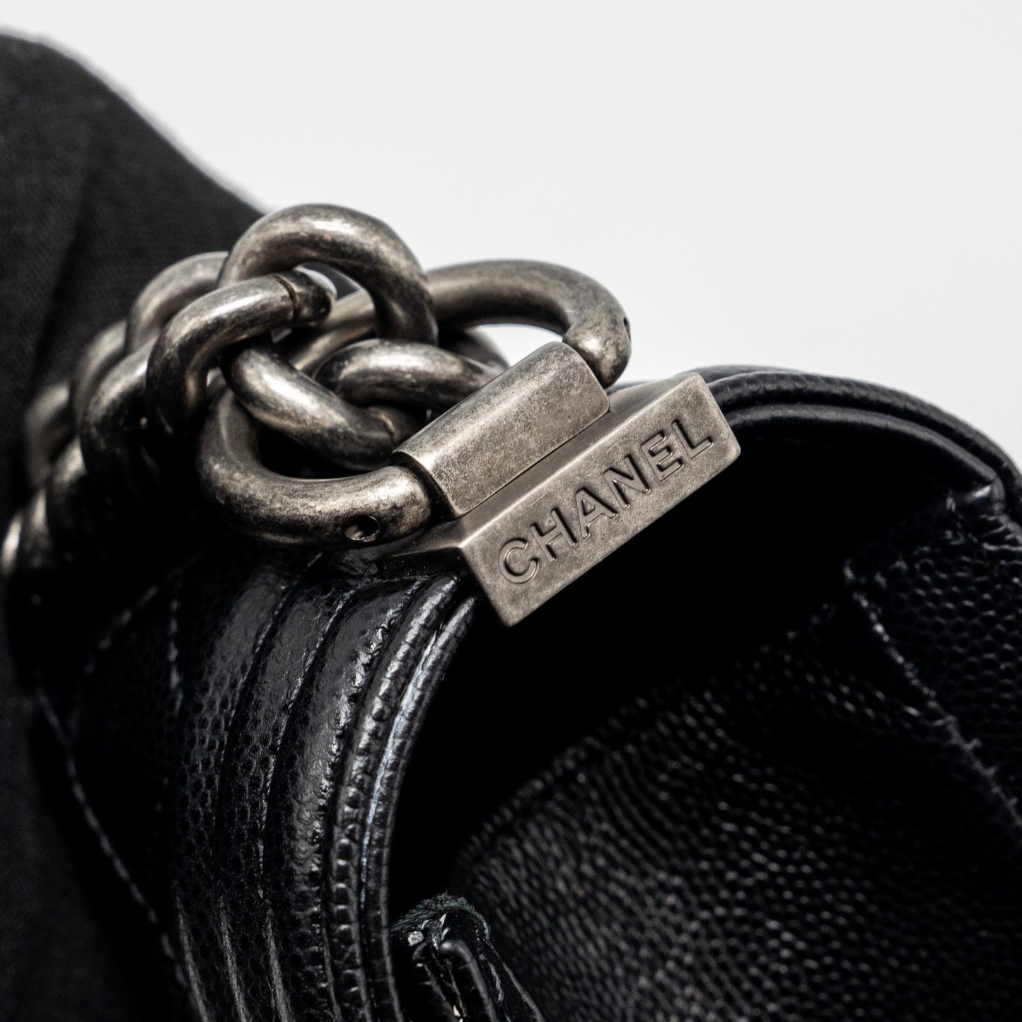 Chanel Medium Boy bag Caviar black ruthenium SHW