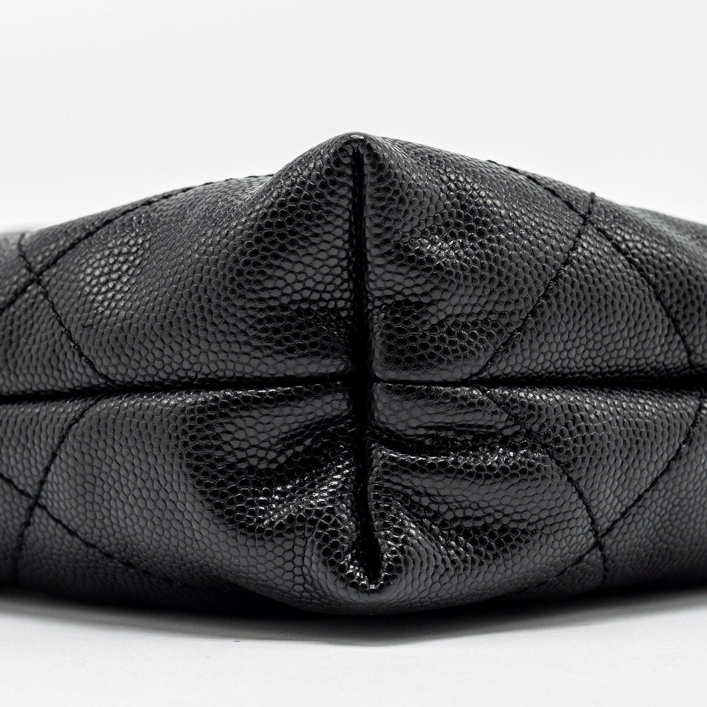 Chanel Mini 22 Bag Caviar Black GHW (Microchip)