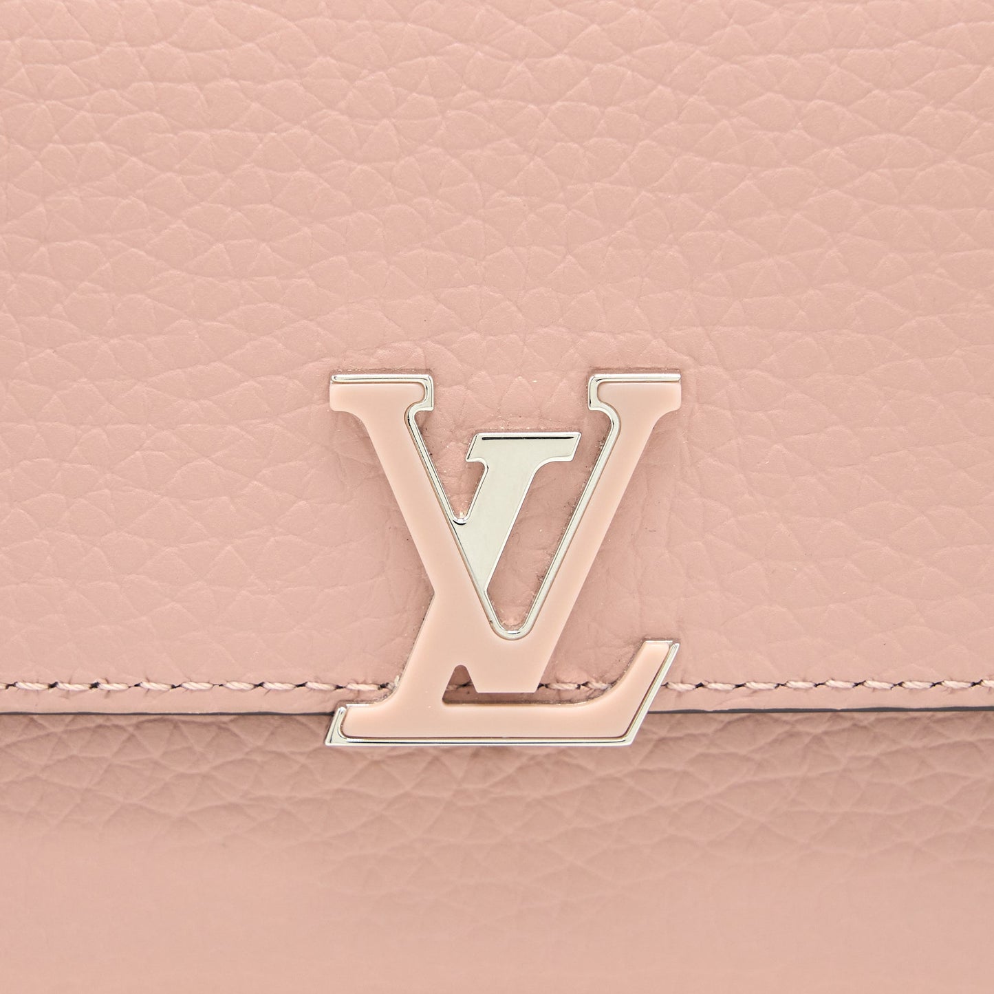 Louis Vuitton capucines Compact Wallet Taurillon Magnolia SHW