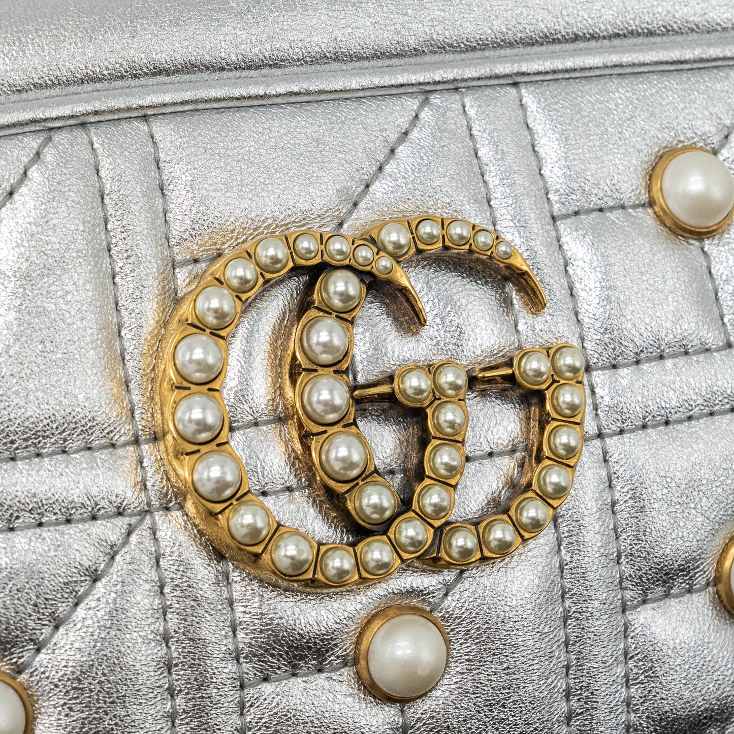 Gucci GG Marmont Camera Bag With Pearl Leather Silver GHW