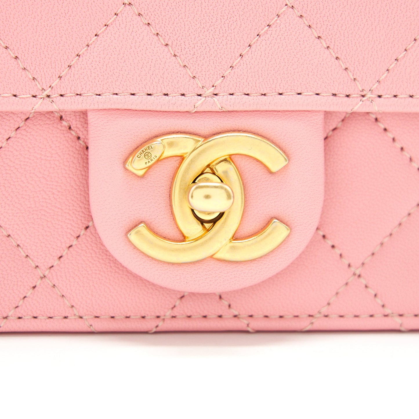 Chanel quilted Pearl Chain Goat Skin flap Bag PINK GHW