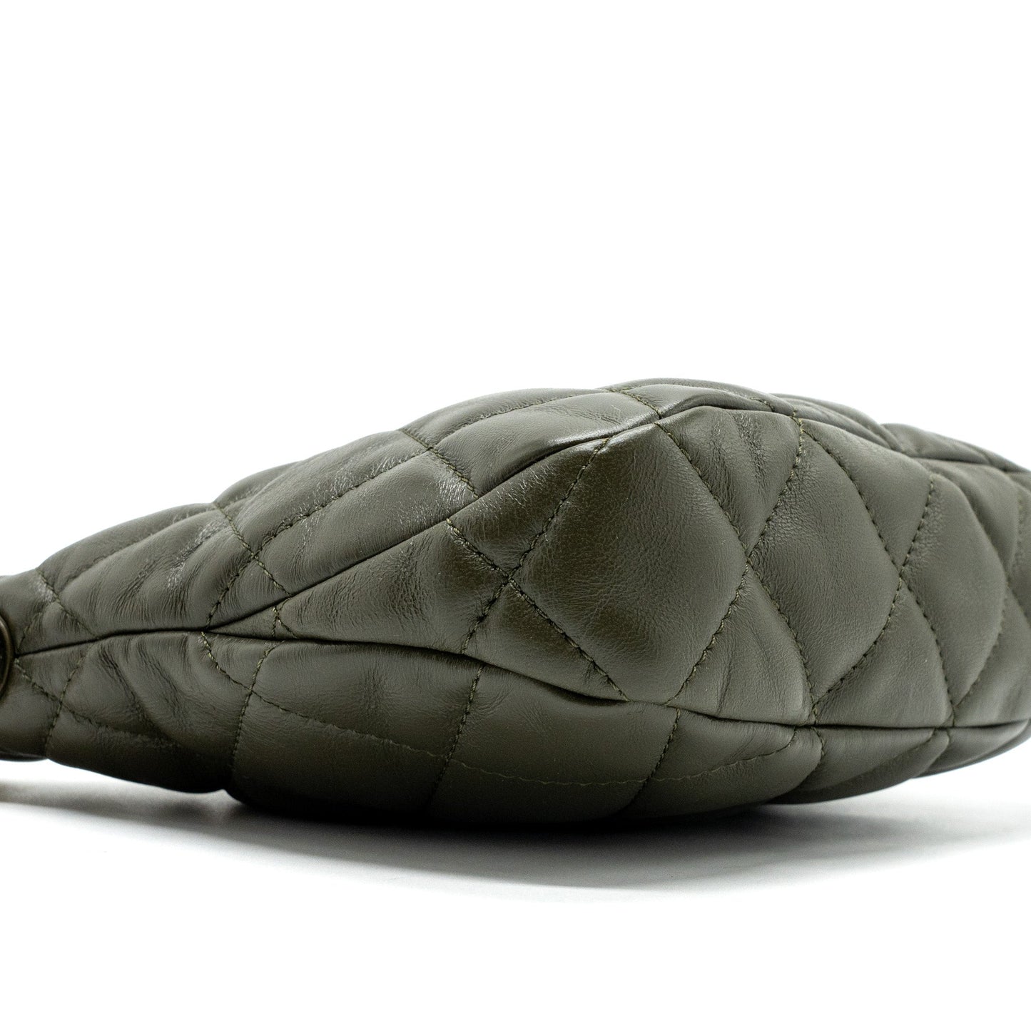 Chanel 22k Hobo Bag Lambskin Green GHW (microchip)