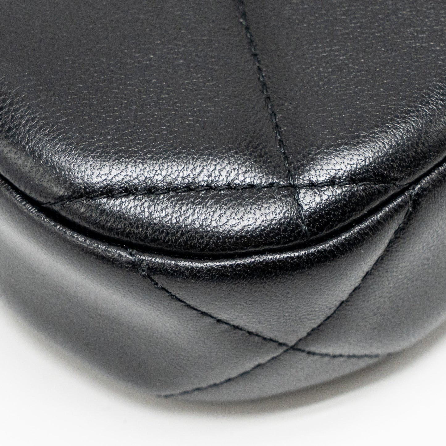 Chanel 19 crossbody hobo lambskin black multicolour hardware (microchip)