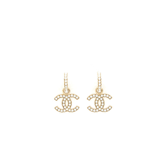 Chanel CC logo With Pearl Drop Earrings GHW