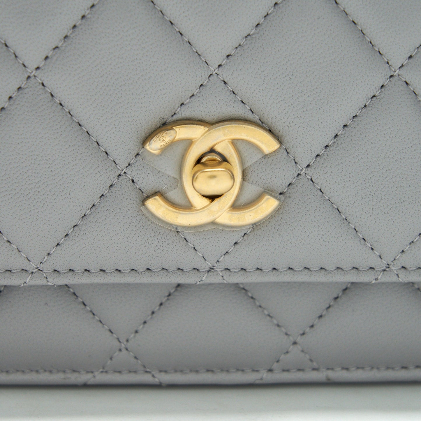 Chanel 21B Pearl Crush Wallet On Chain Grey GHW