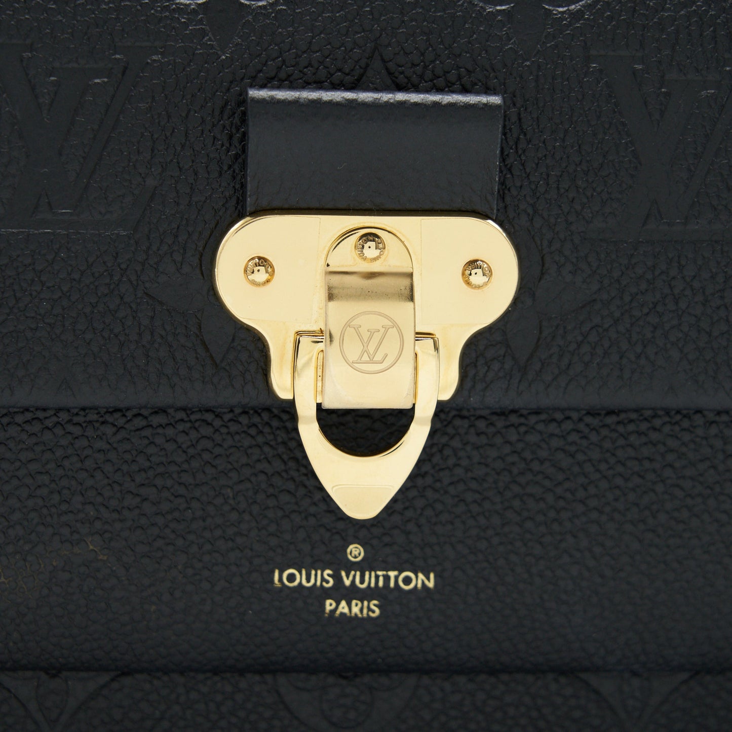 LOUIS VUITTON VAVIN CHAIN WALLET BLACK