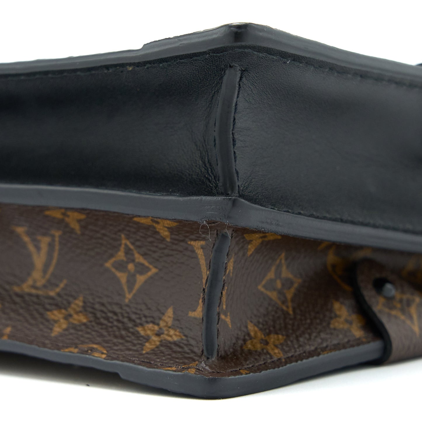 Louis Vuitton Trunk Clutch Monogram Reverse Canvas GHW