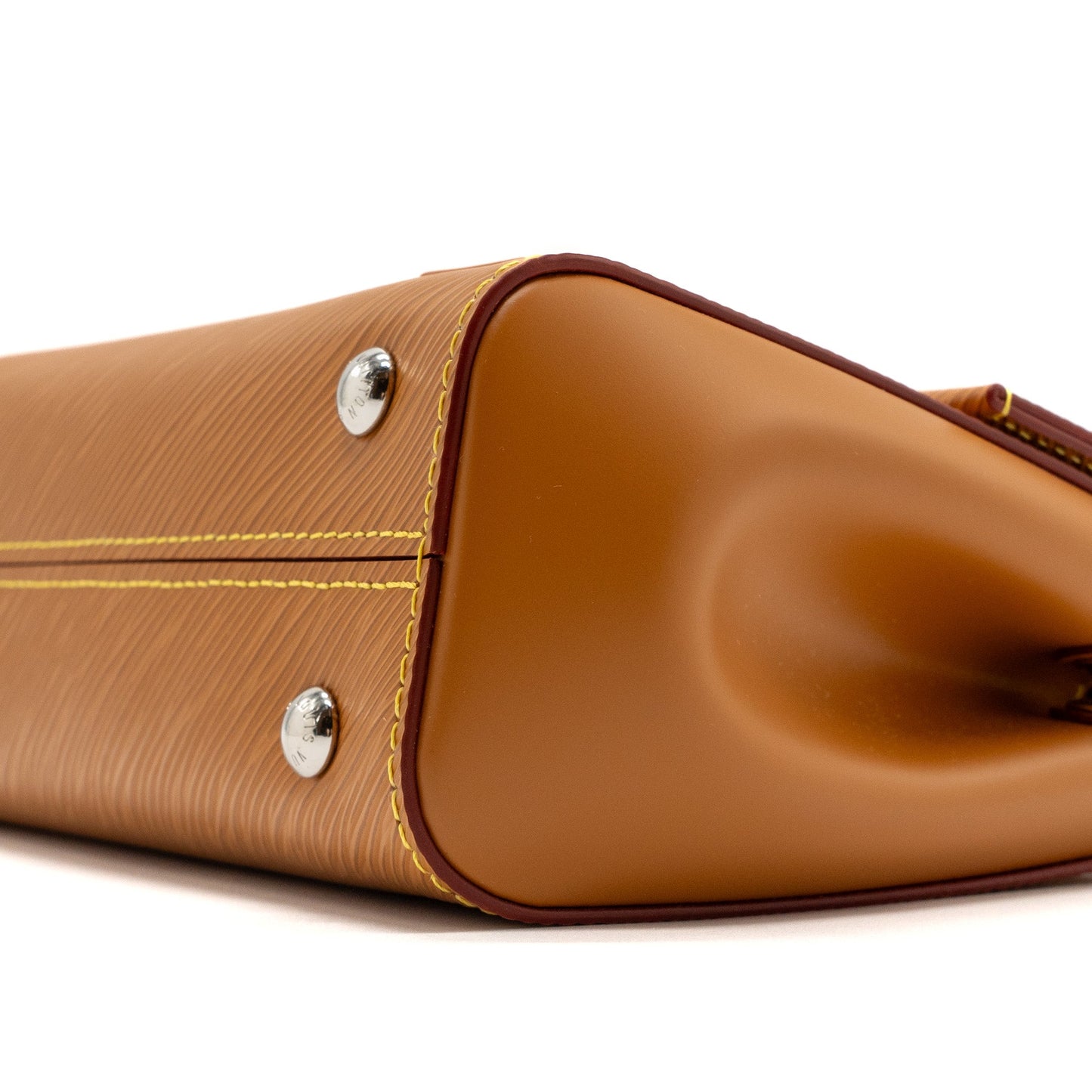 LOUIS VUITTON CLUNY Mini EPI Gold Miel SHW